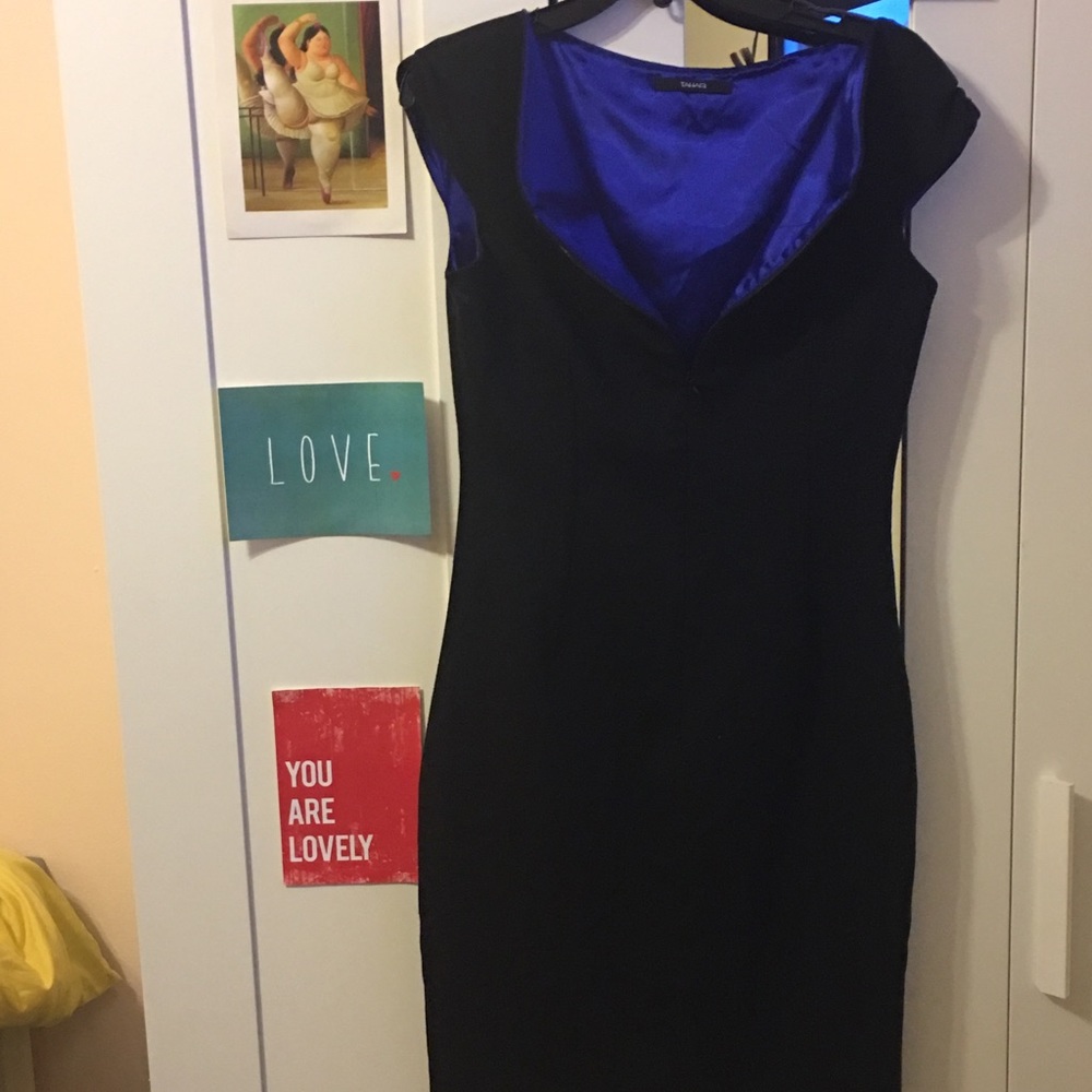 ⭐️ Tahari LBD Lined